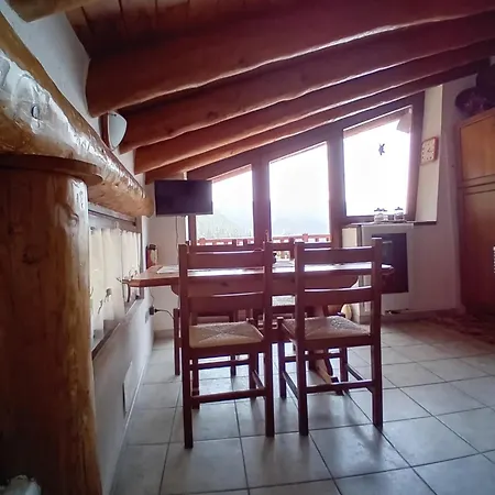 Incantevole Con Vista Sulla Vallata Appartamento
