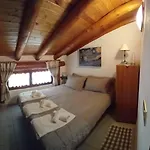 Incantevole Con Vista Sulla Vallata Apartament